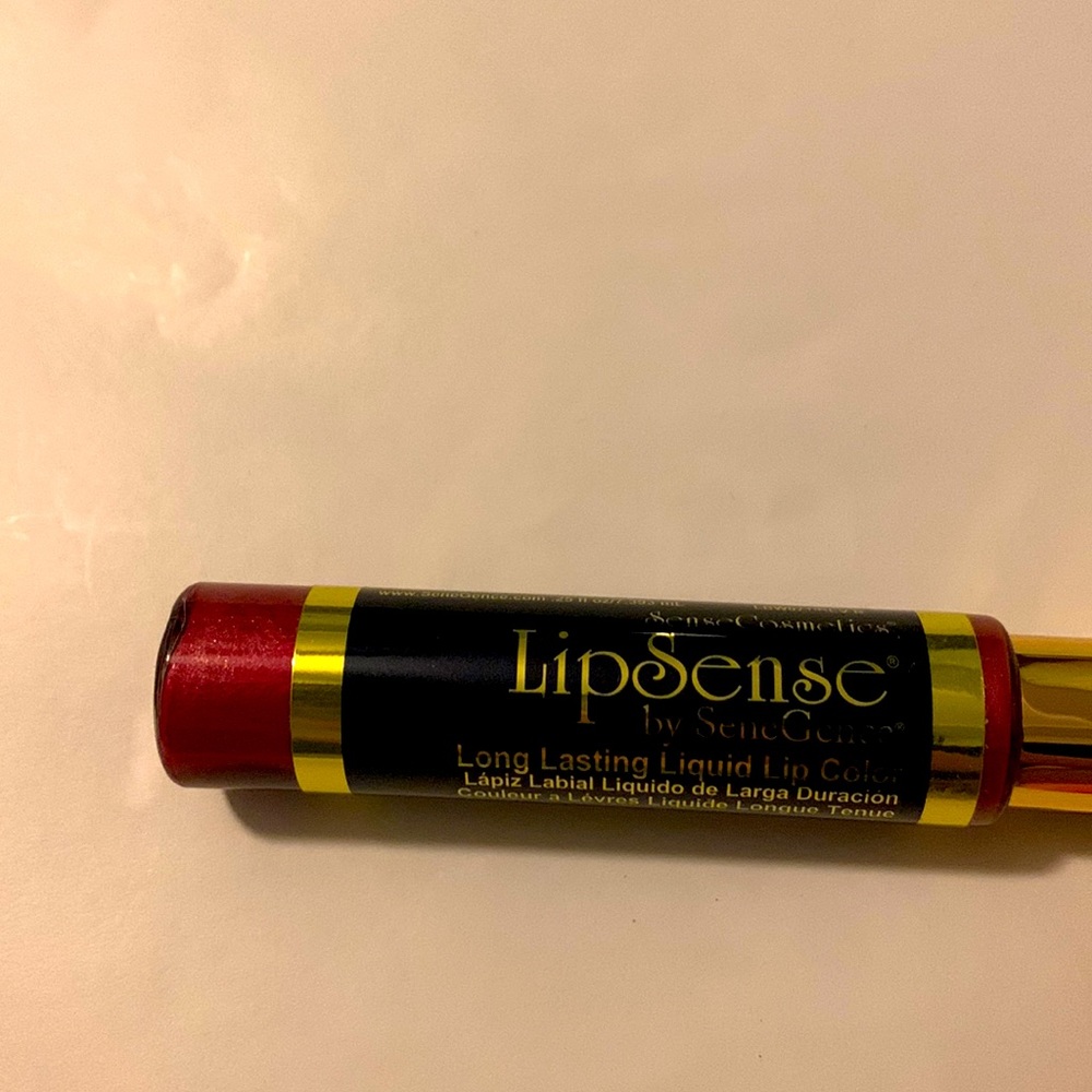 B Ruby LipSense